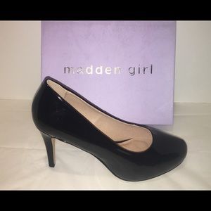 NWB Madden Girl Black Patent Heels s11